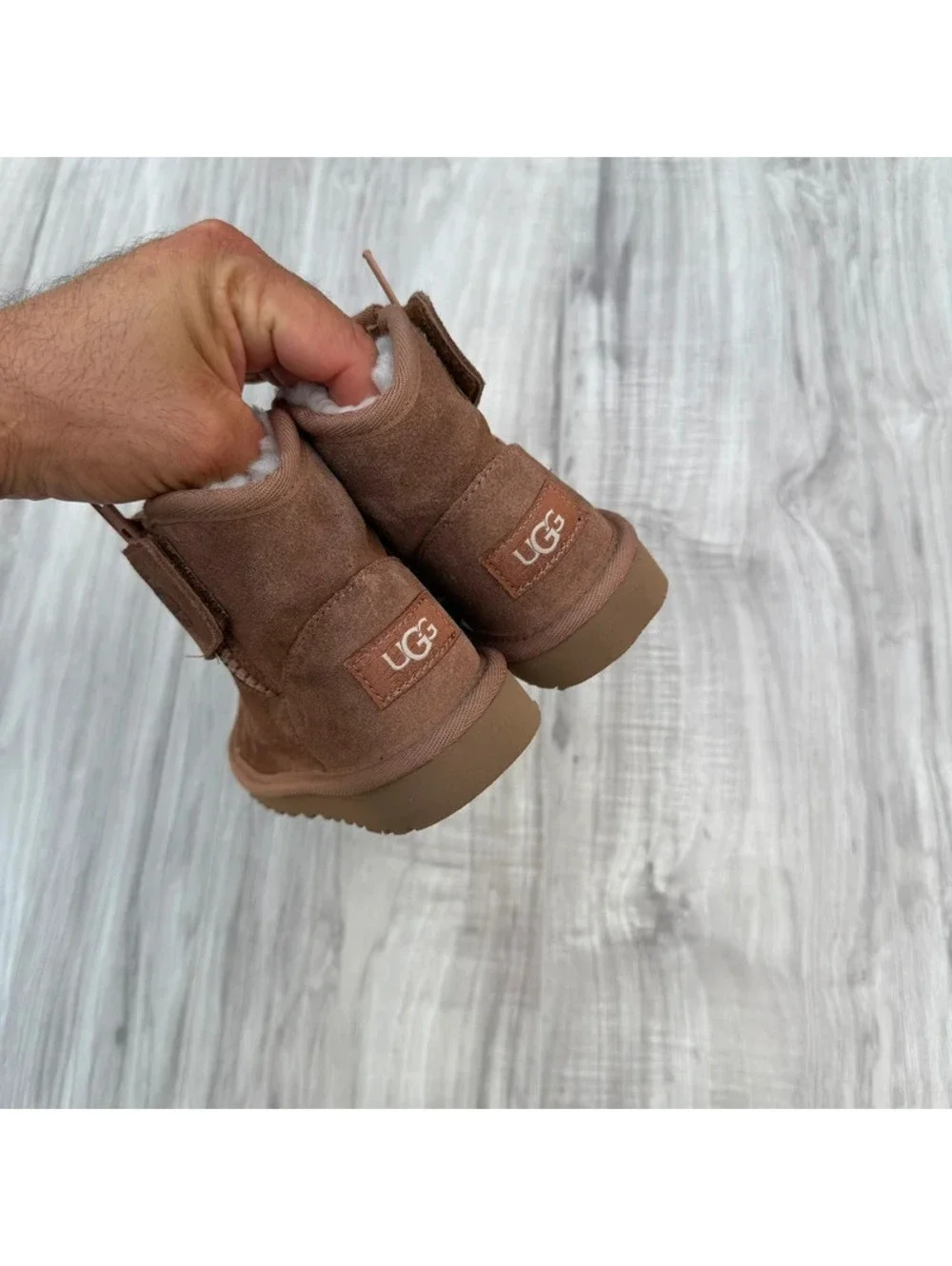 UGG kids adri